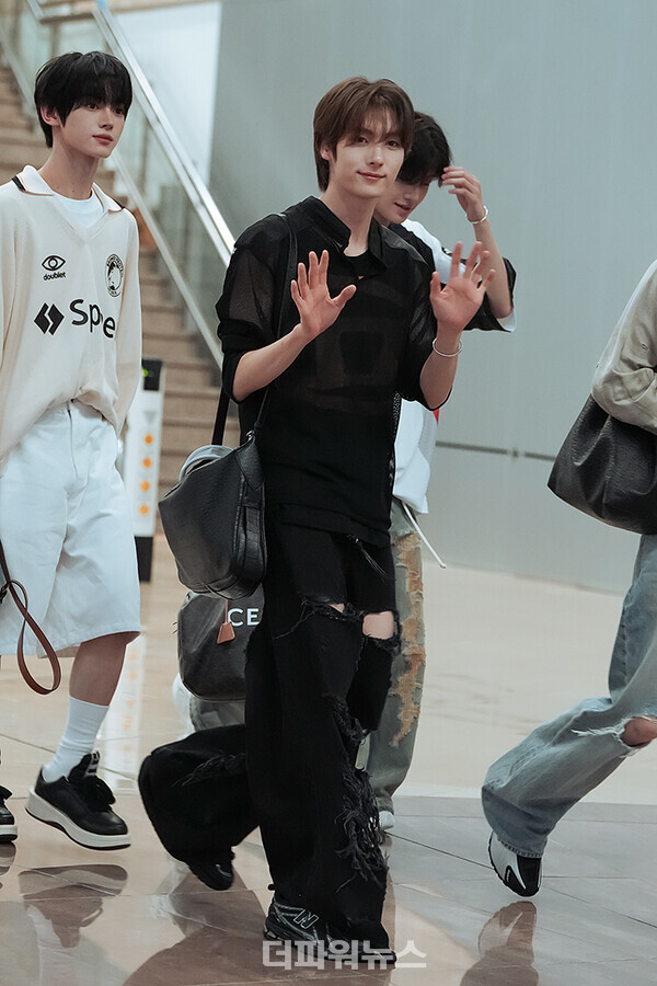 투어스영재,김포국제공항출국