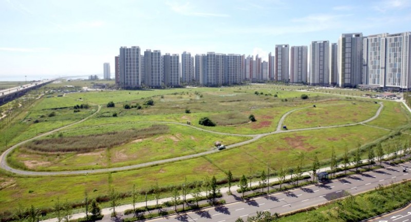 인천경제자유구역청의 송도 8공구 R2 부지 R2 부지 전경(사진제공=인천시청 출입 기자단)