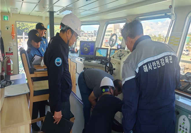 부안군, 하계휴가철 연안 여객선 안전사고 예방 합동 특별점검 실시