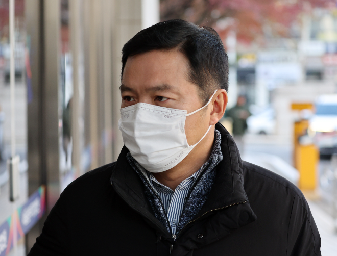 1심 선고공판 출석하는 김태우 전 강서구청장(사진=연합뉴스)