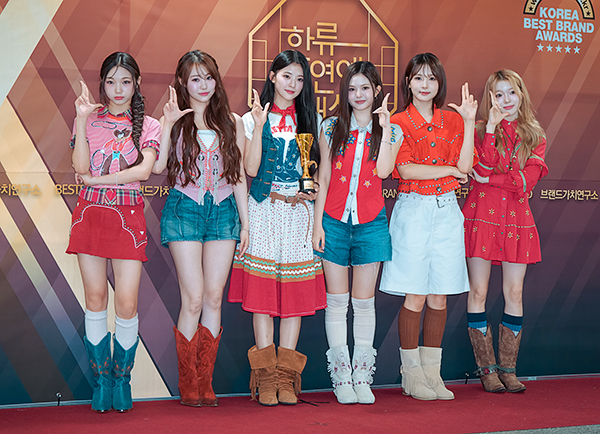 키라스(로아 쿠루미 하린 닝닝 카일리 도연)