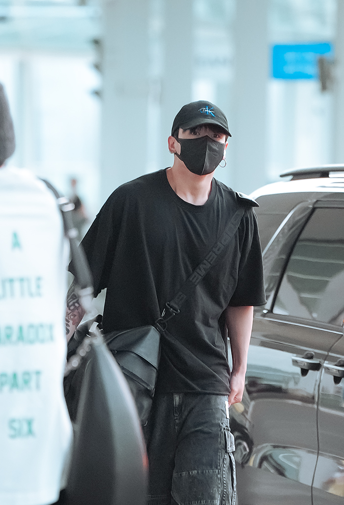 방탄소년단 정국, 인천국제공항 출국