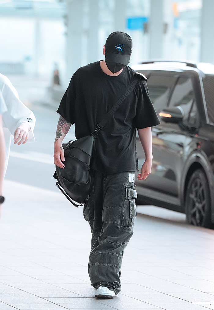 방탄소년단 정국, 인천국제공항 출국