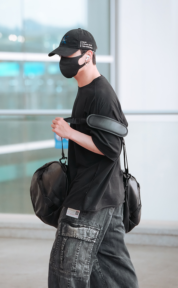 방탄소년단 정국, 인천국제공항 출국