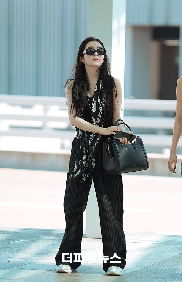 레드벨벳 아이린, 인천국제공항 출국