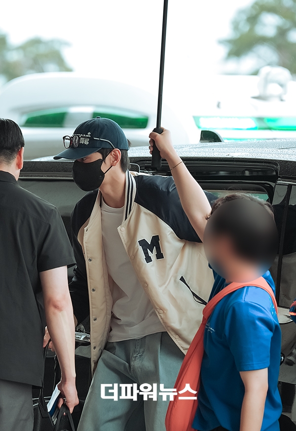 차은우, 인천국제공항 출국