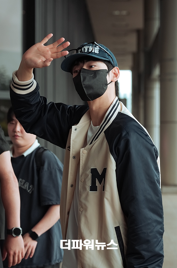 차은우, 인천국제공항 출국