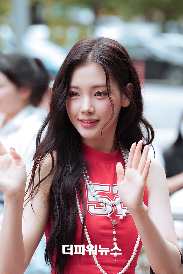 베이비돈크라이 이현, KBS ‘열린음악회’ 출근길