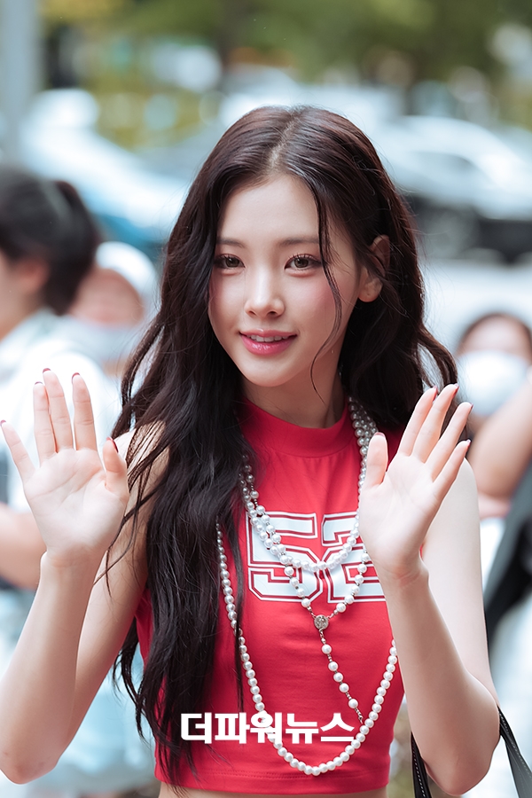 베이비돈크라이 이현, KBS ‘열린음악회’ 출근길