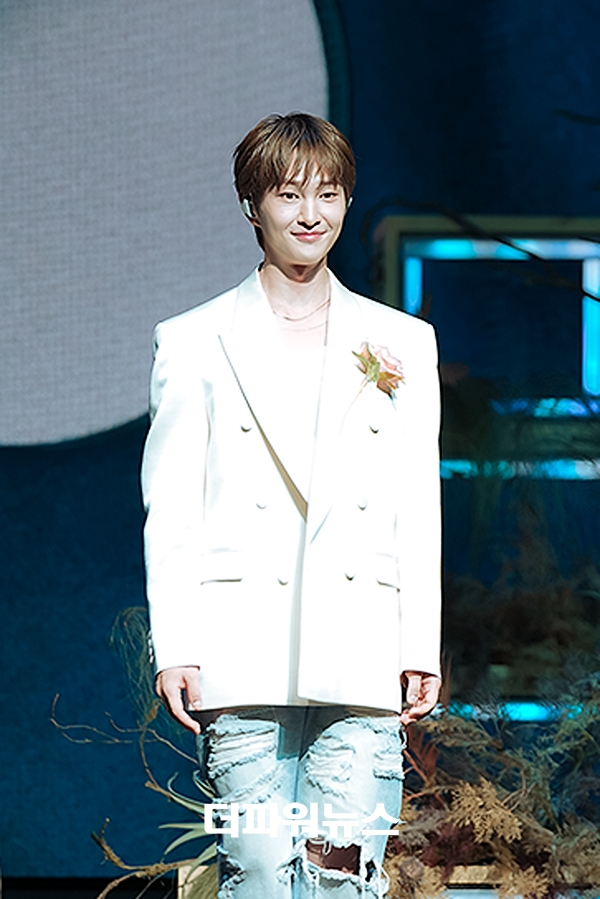 온유, 두 번째 정규앨범 퍼센트(PERCENT) 쇼케이스