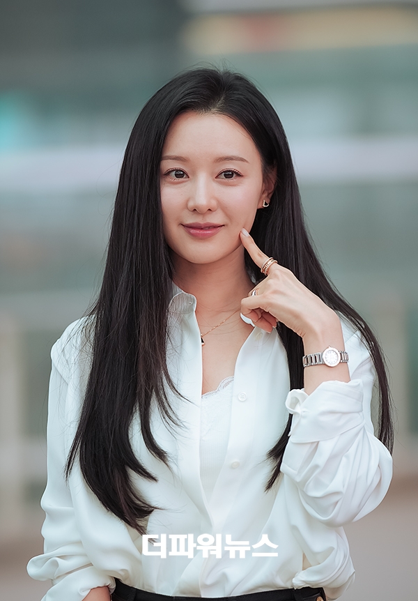 김지원, 인천국제공항 출국