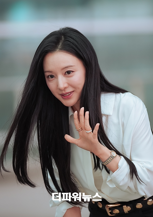 김지원, 인천국제공항 출국