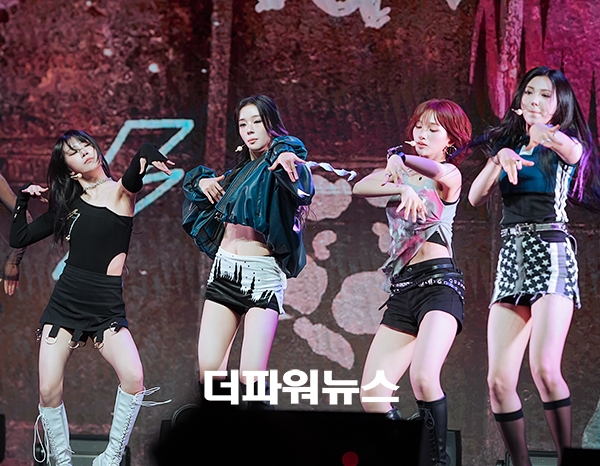 이프아이(ifeye), 2nd EP 물결 낭 : <sweet tang> 쇼케이스