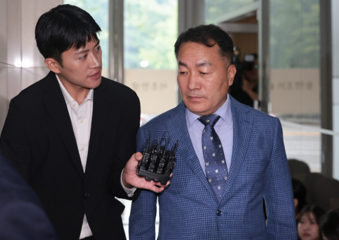 2차 소환조사 출석하는 김계환 전 해병대 사령관.(사진=연합뉴스)