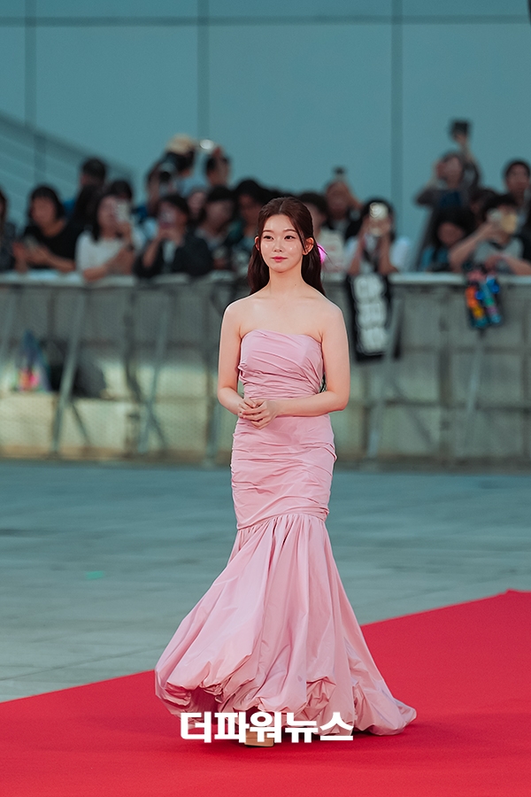 츠키, 제4회 청룡시리즈어워즈 레드카펫 행사