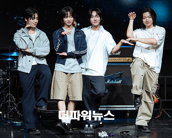 드래곤포니, 지구소년 발매 기념 쇼케이스