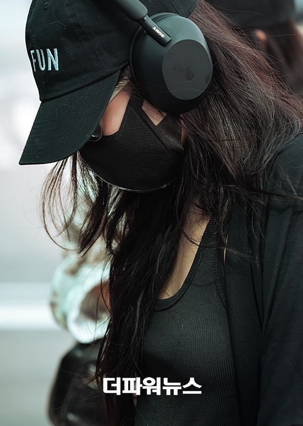 제니, 인천국제공항 출국