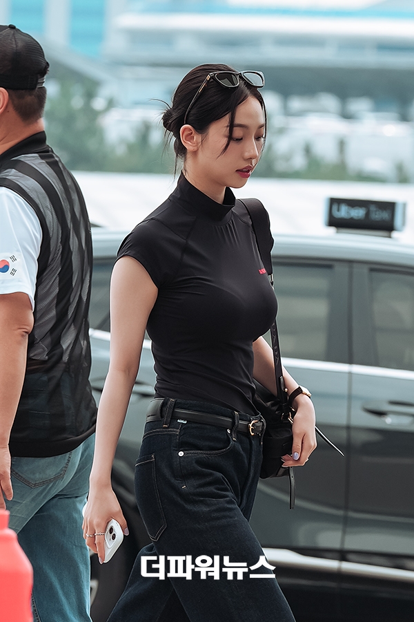 에스파 카리나, 인천국제공항 출국