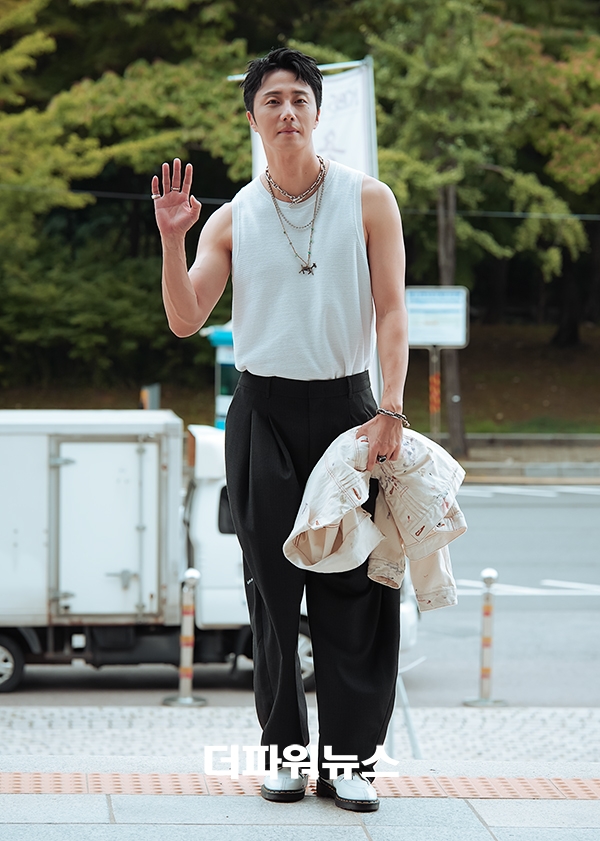 정일우, 라디오 '이은지의 가요광장' 출근길