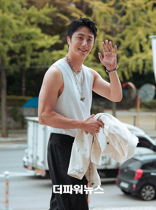 정일우, 라디오 '이은지의 가요광장' 출근길