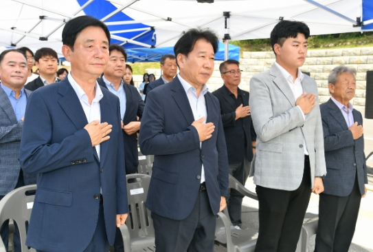 치매환자 가족 돌보는 화천군 치매 전담 노인요양시설 준공