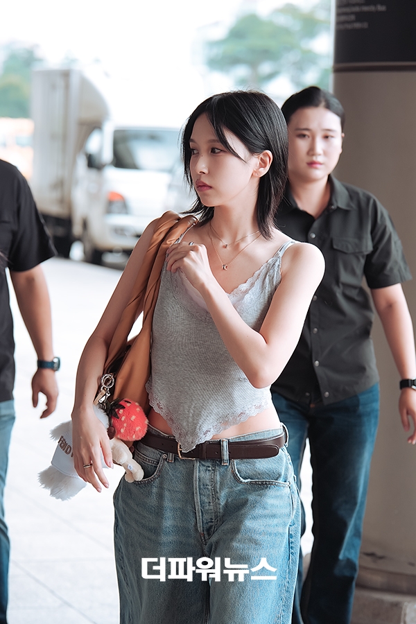 트와이스 미나, 김포국제공항 출국