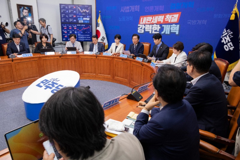 최고위에서 발언하는 정청래 대표(사진=연합뉴스)