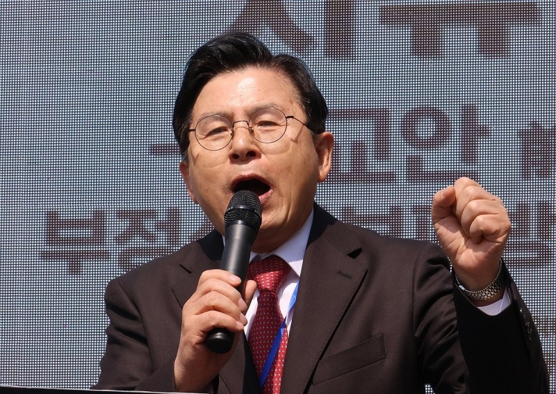 탄핵 반대 집회 참석한 황교안(사진=연합뉴스)