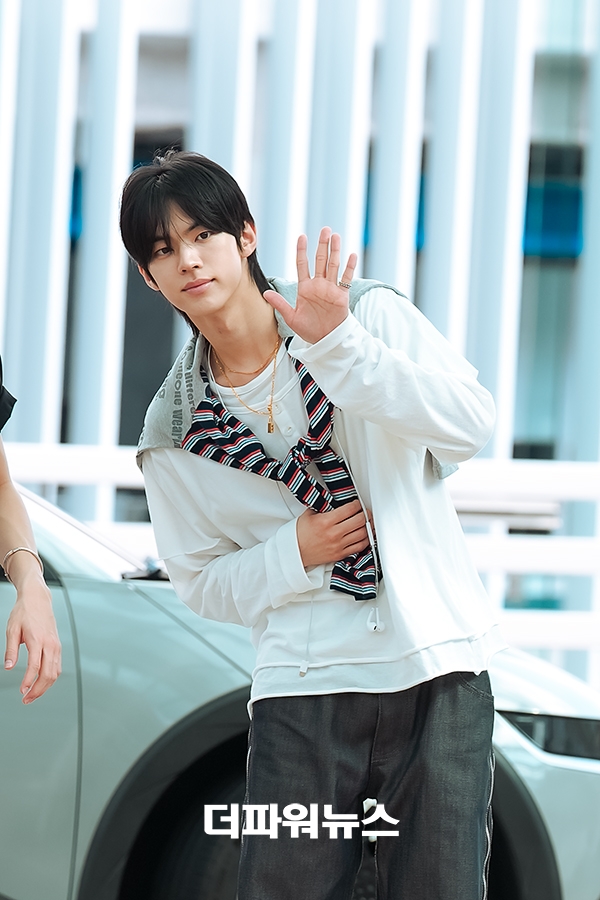 투어스(TWS) 도훈, 인천국제공항 출국