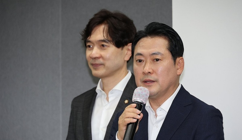 기자간담회 하는 장동혁 대표(사진=연합뉴스)