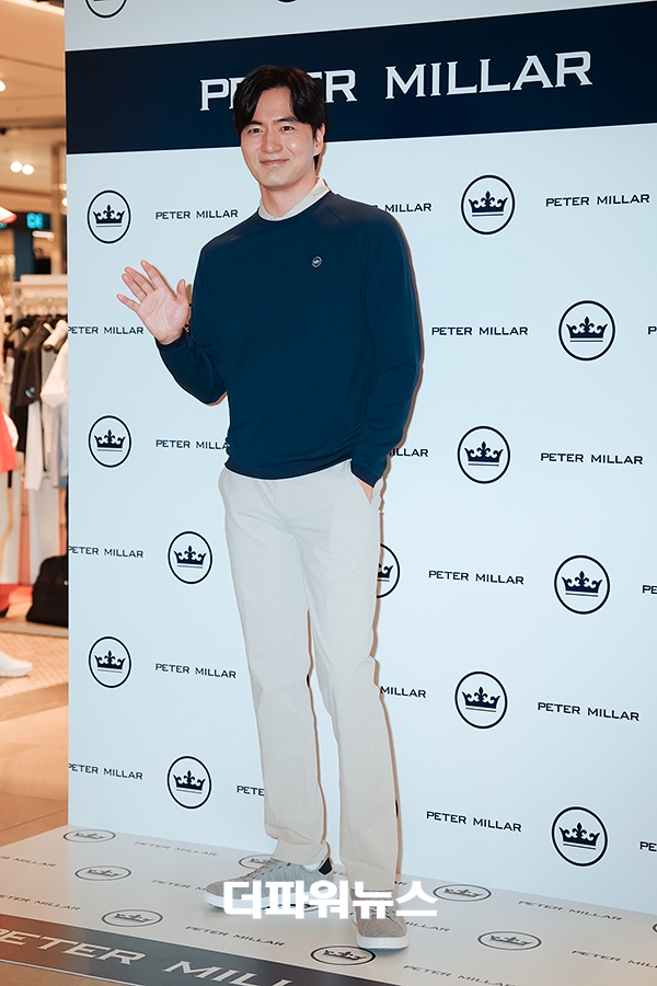 이진욱, 포토월 행사