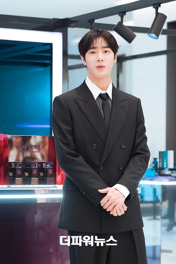 추영우, 포토월 행사