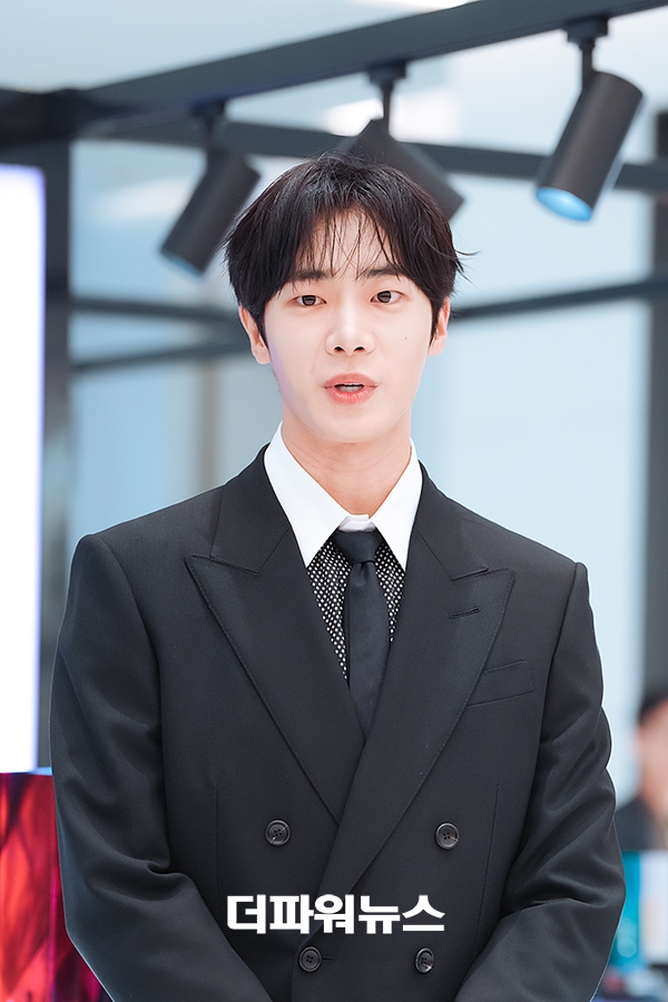 추영우, 포토월 행사