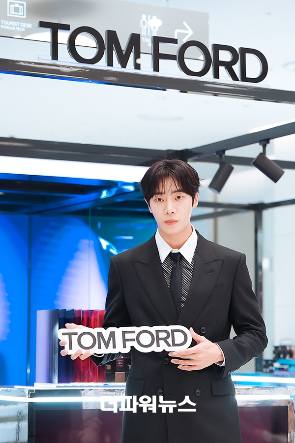 추영우, 포토월 행사