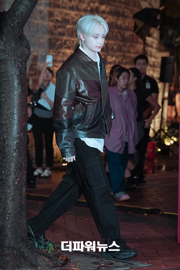 휴닝카이, 2026 S/S 서울패션위크 앤더슨벨 오프닝쇼