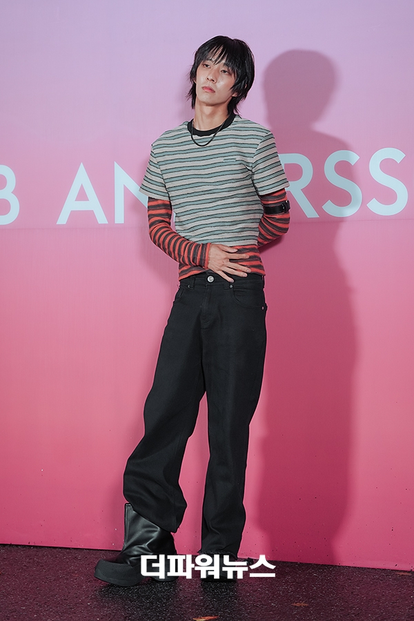 홀랜드, 2026 S/S 서울패션위크 앤더슨벨 오프닝쇼