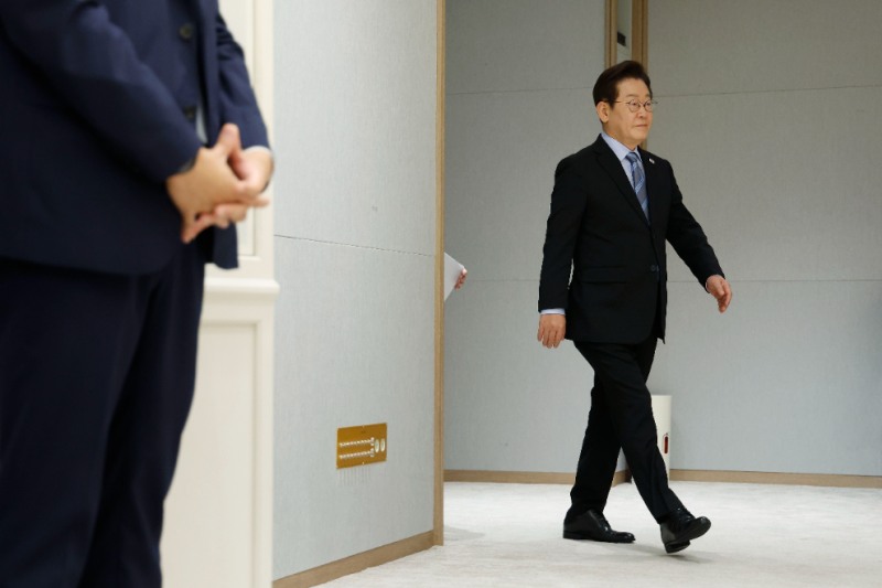 주한대사 신임장 제정식 참석하는 이재명 대통령(사진=연합뉴스)