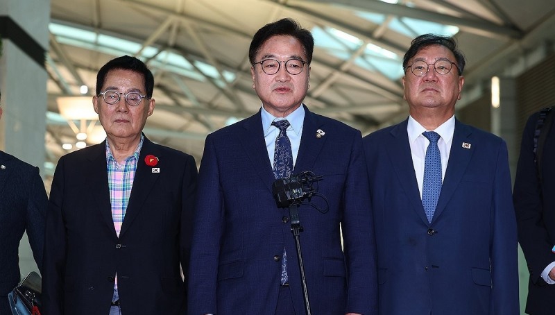 중국 출국 앞둔 우의장(사진=연합뉴스)