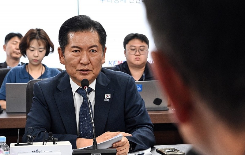 소상공인연합회 간담회에서 발언하는 정청래 대표(사진=연합뉴스)