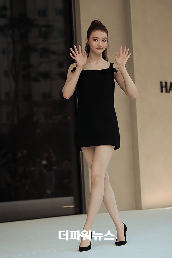 미야오 엘라, 포토월 행사