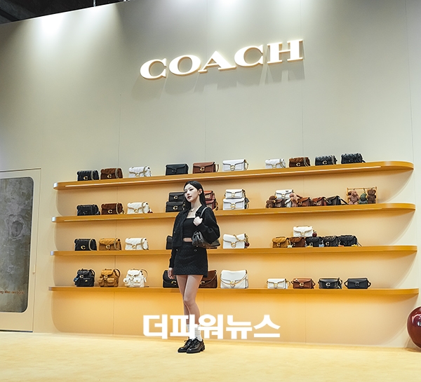 키스오브라이프 하늘, 포토월 행사