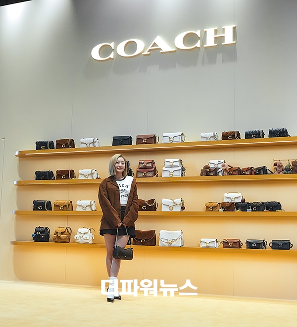 키스오브라이프 쥴리, 포토월 행사