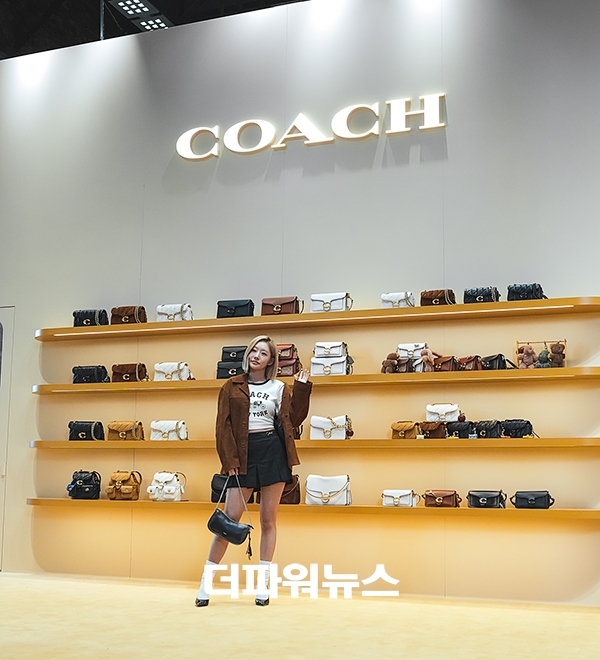 키스오브라이프 쥴리, 포토월 행사