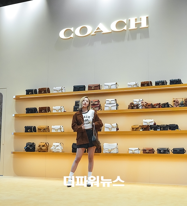 키스오브라이프 쥴리, 포토월 행사