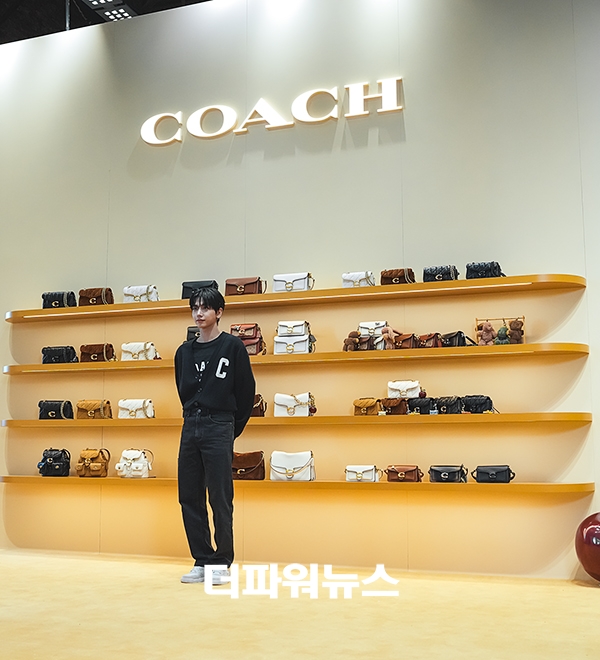 보이넥스트도어 명재현, 포토월 행사