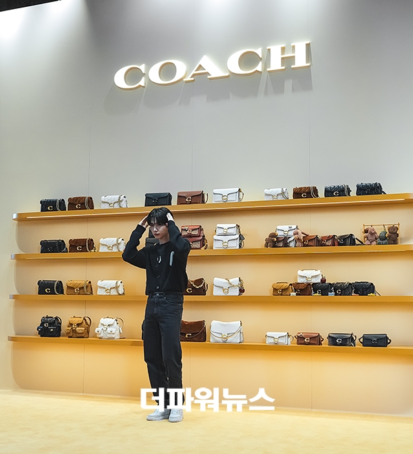 보이넥스트도어 명재현, 포토월 행사