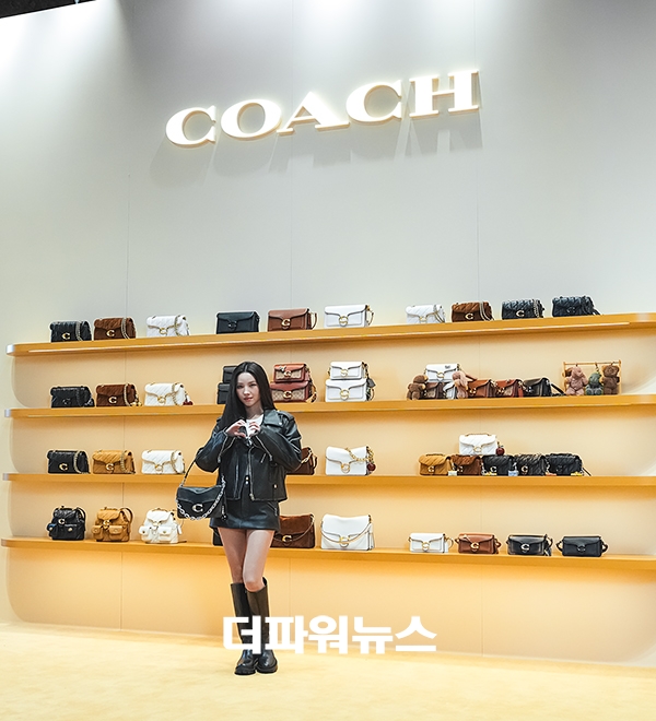 아이들 소연, 포토월 행사