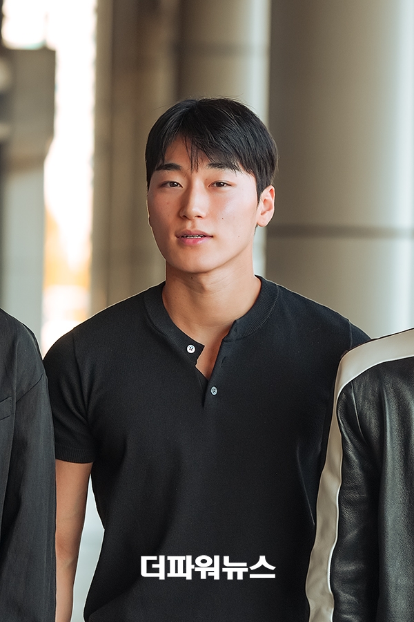 에이티즈 산, 김포국제공항 출국