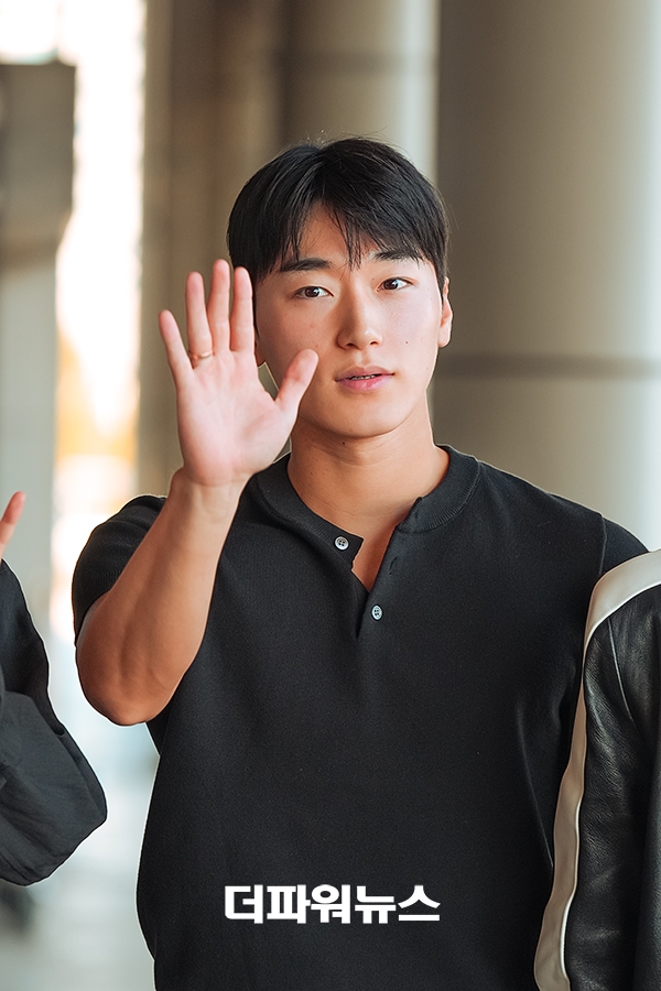 에이티즈 산, 김포국제공항 출국