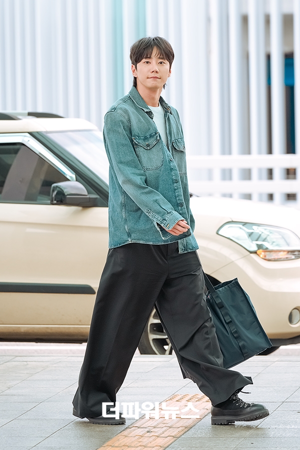 이준영, 인천국제공항 출국